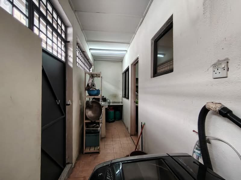 2-storey Terraced House for Sale in Kota Damansara (Selangor) - Valerie Tang - Kitchen - PropertyGuru.com.my