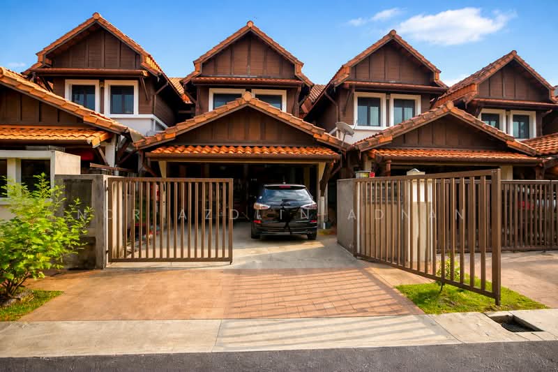 Rumah Teres untuk Dijual di Alam Damai (Cheras) - Nor Azdlin Adnan - Exterior - PropertyGuru.com.my