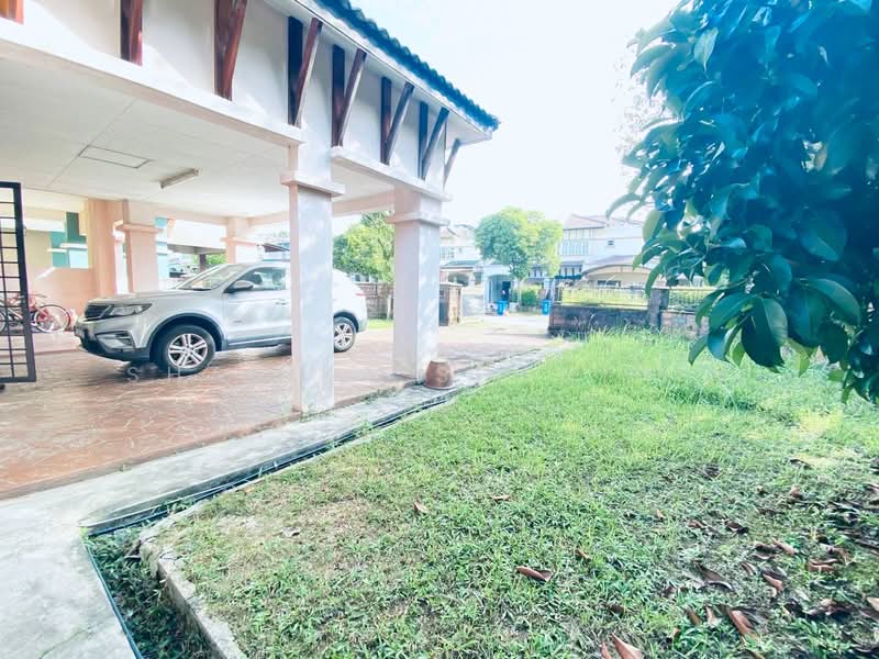 Rumah Teres 2 Tingkat untuk Dijual di Bukit Jelutong (Shah Alam) - Shafika Shahidin - Exterior - PropertyGuru.com.my