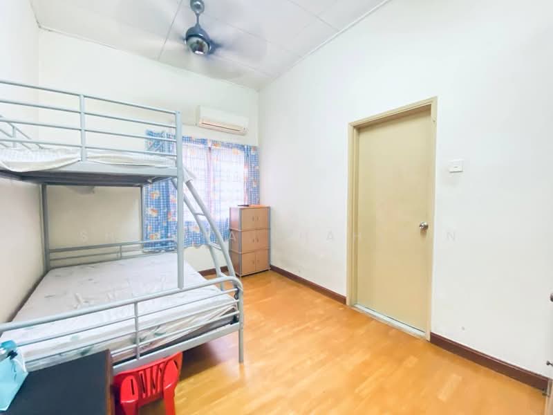 Rumah Teres 2 Tingkat untuk Dijual di Bukit Jelutong (Shah Alam) - Shafika Shahidin - Bedroom - PropertyGuru.com.my
