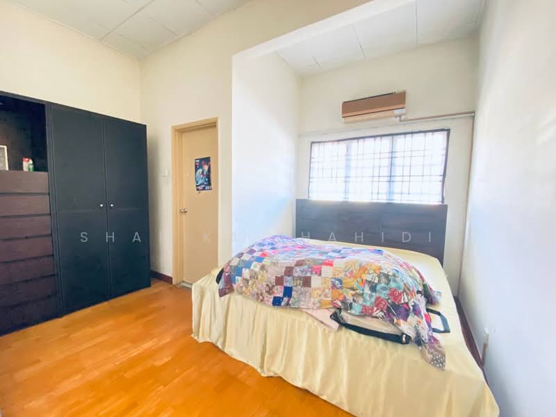 Rumah Teres 2 Tingkat untuk Dijual di Bukit Jelutong (Shah Alam) - Shafika Shahidin - Bedroom - PropertyGuru.com.my