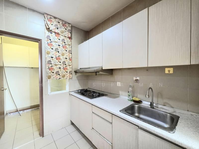 Condominium for Sale at Sri Putramas III / Royal Regent - Thoriq Suparman - Kitchen - PropertyGuru.com.my