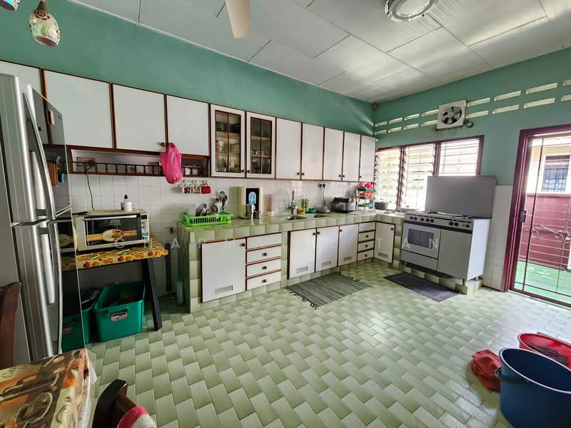 2-storey Terraced House for Sale in Kepong (Kuala Lumpur) - Charmaine Tan - Kitchen - PropertyGuru.com.my