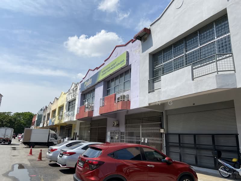 Kilang untuk Dijual di Taman Desa Serdang (Seri Kembangan) - Celine Yong - Exterior - PropertyGuru.com.my