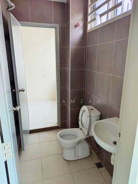 2-storey Terraced House for Rent in Seberang Perai (Penang) - AfiqHamzah . - Bathroom - PropertyGuru.com.my
