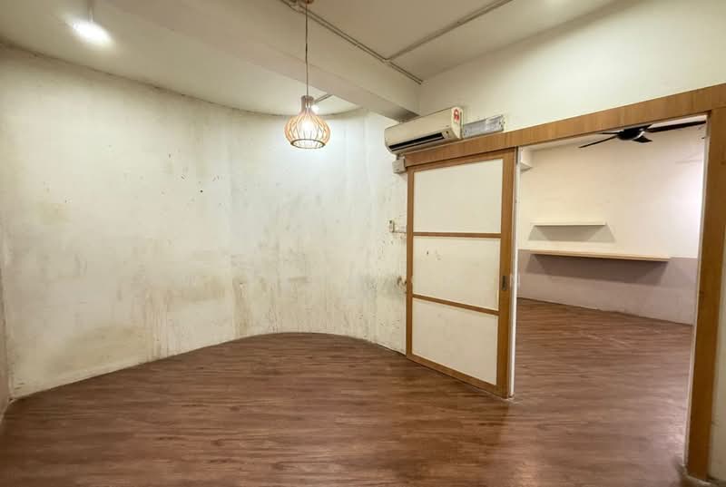 Kedai / Pejabat untuk Disewa di Mont Kiara (Kuala Lumpur) - Wilson Chin - Interior - PropertyGuru.com.my