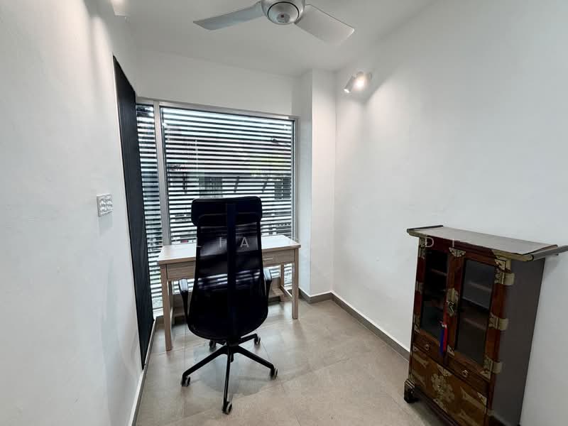 Rumah Bandar untuk Dijual di Leisure Farm (Gelang Patah) - APRILIA CHAYADI - PropertyGuru.com.my