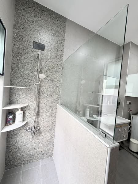 Rumah Bandar untuk Dijual di Leisure Farm (Gelang Patah) - APRILIA CHAYADI - PropertyGuru.com.my