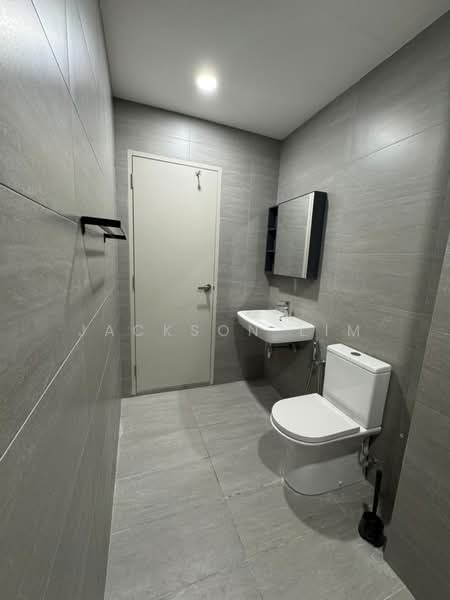 Servis Apartment untuk Disewa di Residensi Ava @ Kiara Bay - Jackson Lim - Bathroom - PropertyGuru.com.my