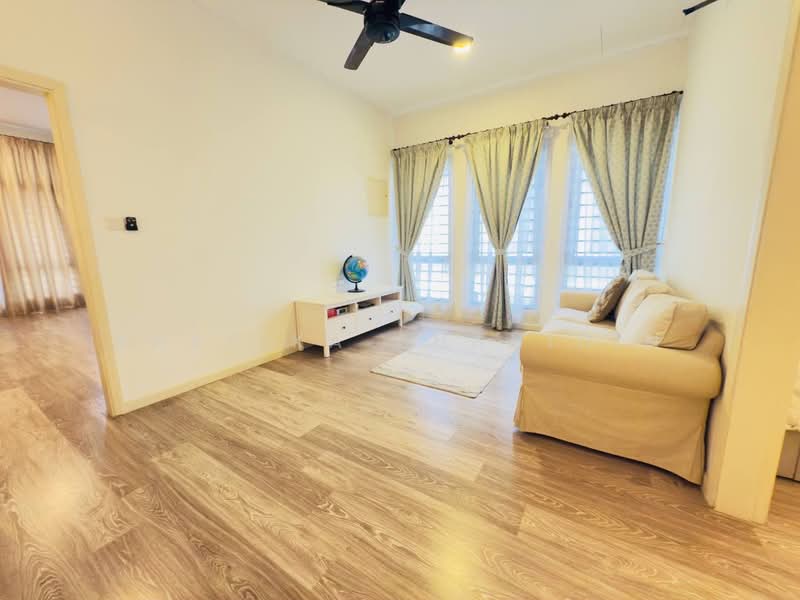 2-storey Terraced House for Sale in Taman Cahaya Alam (Shah Alam) - Shafika Shahidin - Living Room - PropertyGuru.com.my