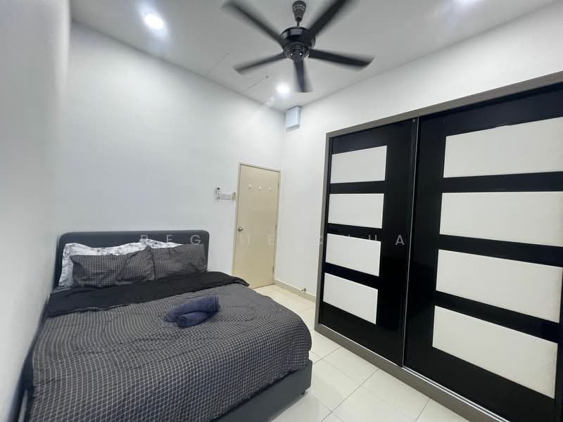 2-storey Terraced House for Rent in Taman Seri Austin (Tebrau) - Peggie Chua - Bedroom - PropertyGuru.com.my