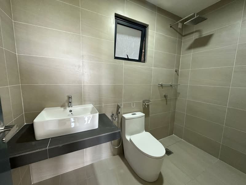 Service Residence for Rent at KR7 Residences - Yi Jun - Bathroom - PropertyGuru.com.my