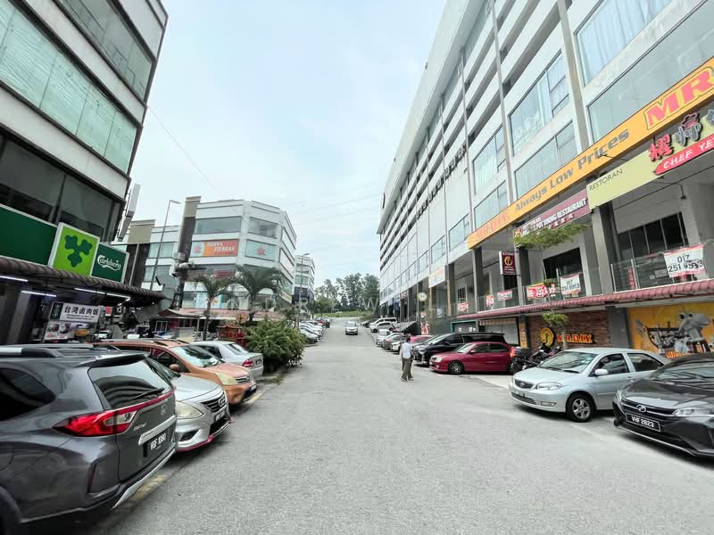 Shop / Office for Sale in Seri Kembangan (Selangor) - Andrew Lee - Exterior - PropertyGuru.com.my
