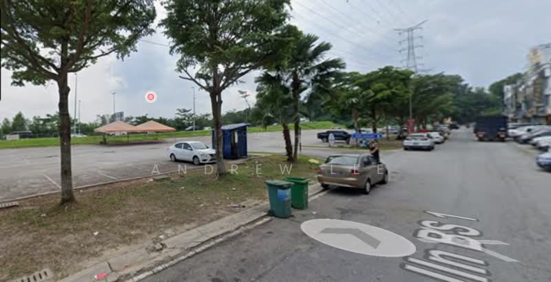 Shop / Office for Sale in Seri Kembangan (Selangor) - Andrew Lee - Large parking space - PropertyGuru.com.my