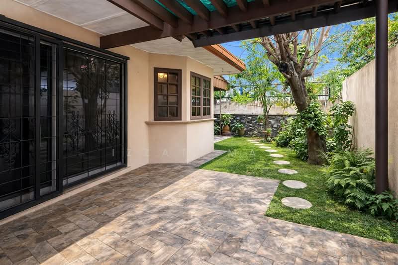 Rumah Berkembar untuk Dijual di Taman Tun Dr Ismail (Kuala Lumpur) - Izzati Mat - Exterior - PropertyGuru.com.my