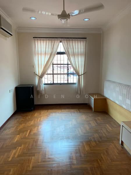 Semi-Detached House for Sale in Taman Pelangi Indah (Ulu Tiram) - Aiden Goh - Bedroom - PropertyGuru.com.my