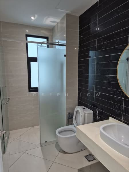 Condominium for Rent at Sky Condominium (Skyz Residence) - Joseph Low - Bathroom - PropertyGuru.com.my