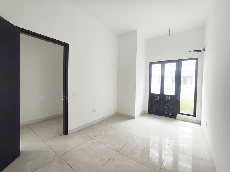 Semi-Detached House for Sale in U16, Elmina Gardens (Shah Alam) - Michelle Chong - Guest room  - PropertyGuru.com.my