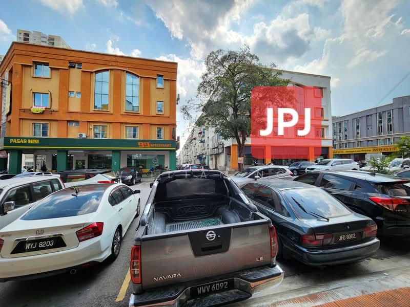 For Rent - Medan Putra Business Centre