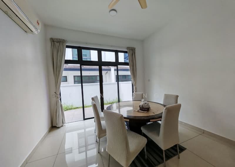 Rumah Berkembar untuk Disewa di Iskandar Puteri (Nusajaya) (Johor) - Elyn Hong - Dining Room - PropertyGuru.com.my