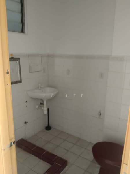 Kondominium untuk Disewa di Kelana Puteri - Jc Lee - Bathroom - PropertyGuru.com.my