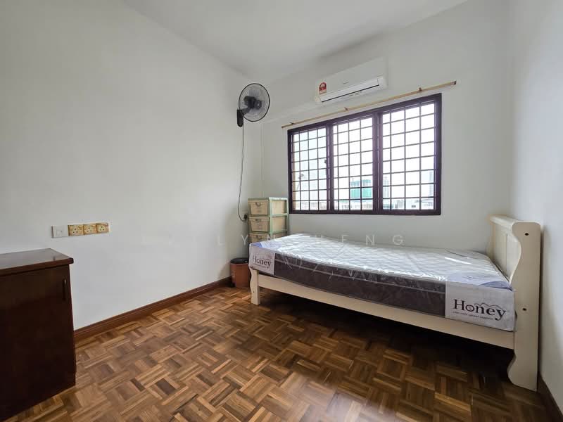 Pangsapuri untuk Disewa di Fair View Apartment - Evelyn Heng - Bedroom - PropertyGuru.com.my