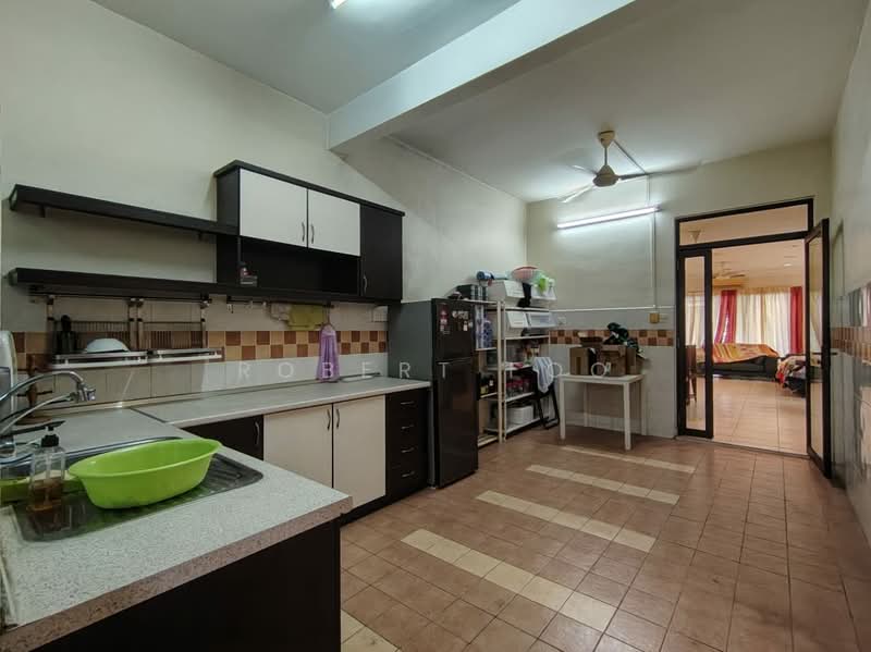 2-storey Terraced House for Sale in Kota Damansara (Selangor) - Robert Foo - Kitchen - PropertyGuru.com.my