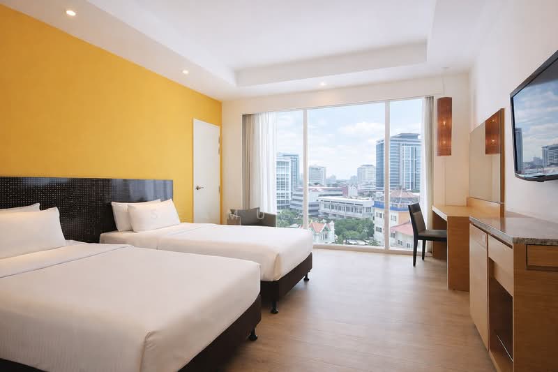 Hotel / Resort untuk Dijual di Taman Johor Jaya (Johor Bahru) - Seamus Kor - Bedroom - PropertyGuru.com.my