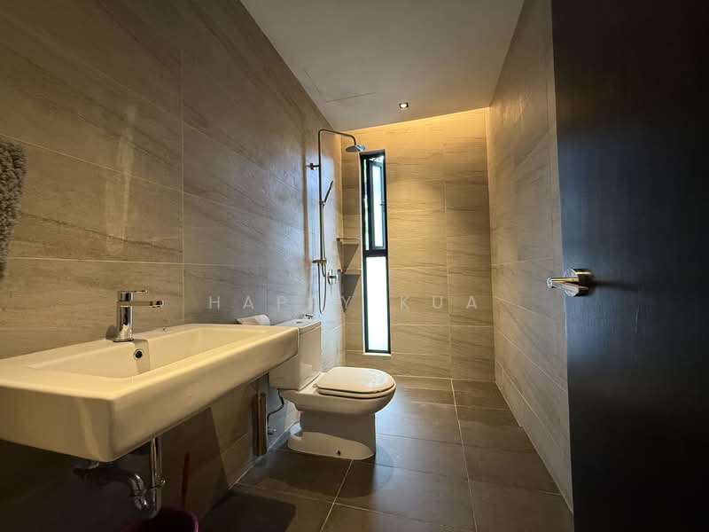 Link Bungalow for Sale in Petaling Jaya (Selangor) - Happy Kua - Bathroom - PropertyGuru.com.my
