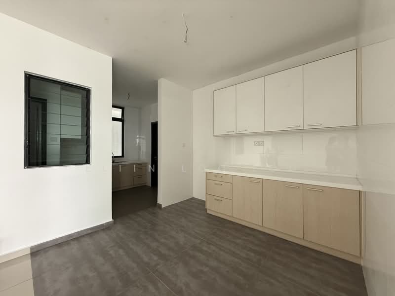 Pangsapuri untuk Dijual di Ponderosa Lakeside Apartment - Eliin Loo Loo - Kitchen - PropertyGuru.com.my