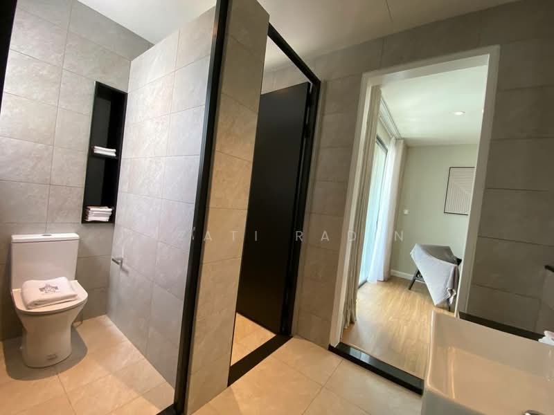 3-storey Terraced House for Sale in Seksyen U15 (Shah Alam) - Izzati Radin - Bathroom - PropertyGuru.com.my