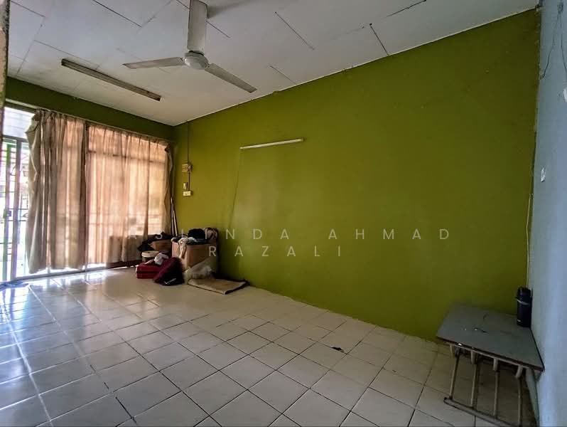 1-storey Terraced House for Sale in Labu (Negeri Sembilan) - Haslinda Ahmad Razali - Living Room - PropertyGuru.com.my