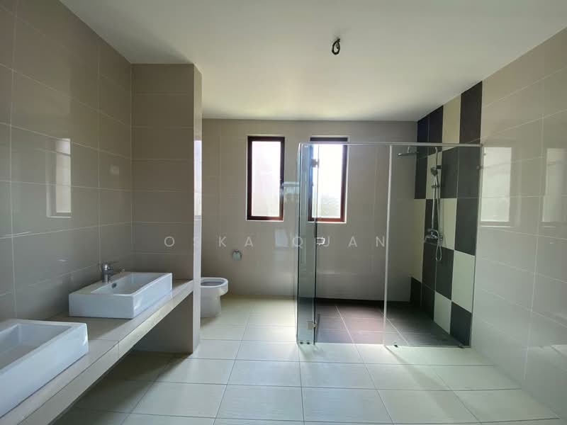 Rumah Banglo untuk Dijual di Diamond City (Semenyih) - Oska Quan - Bathroom - PropertyGuru.com.my