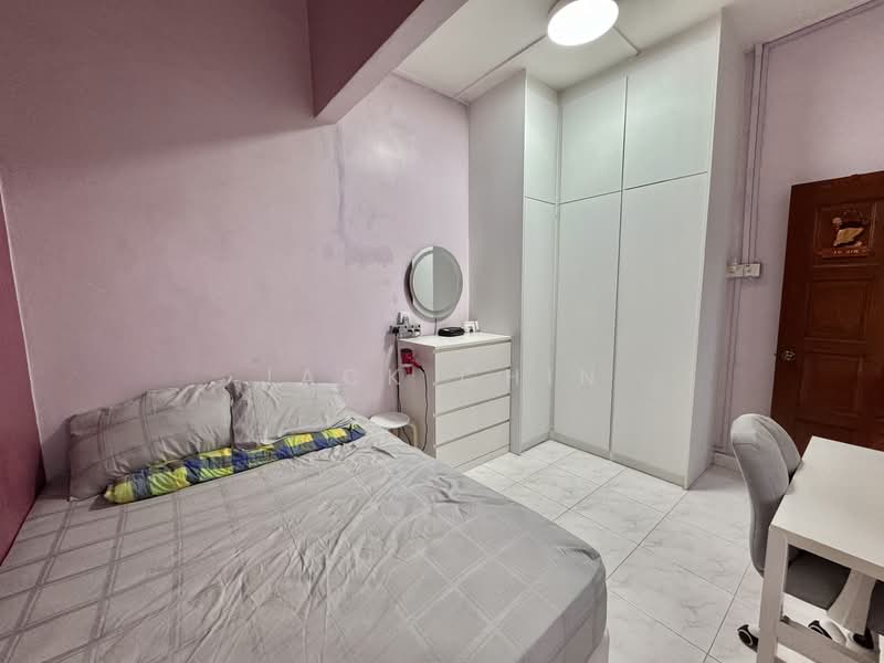 Shop for Sale in Taman Makmur (Seremban) - Jack Chin - Bedroom - PropertyGuru.com.my