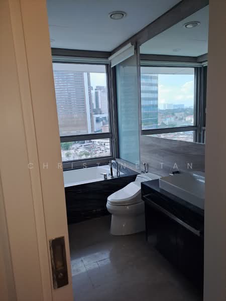 Servis Apartment untuk Disewa di The Sentral Residences - Christine Tan - Bathroom - PropertyGuru.com.my