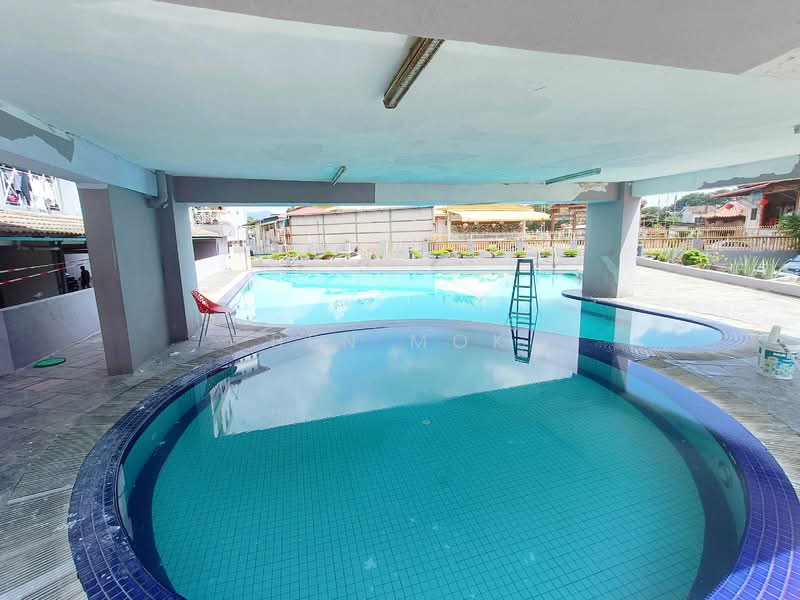 Pangsapuri untuk Dijual di Sri Jinjang - Ben Mok - Pool - PropertyGuru.com.my