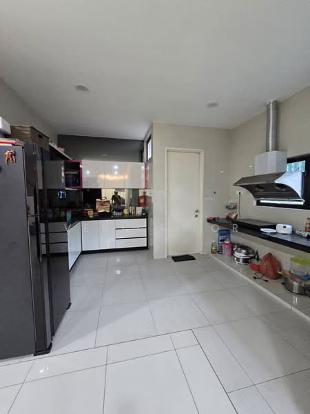 Rumah Kluster untuk Dijual di Taman Mount Austin (Tebrau) - Venica For - Kitchen - PropertyGuru.com.my