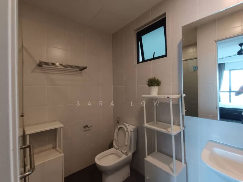 Service Residence for Sale at D'sands Residence - Sara Low - Bathroom - PropertyGuru.com.my