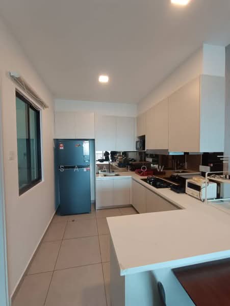 Service Residence for Sale at D'sands Residence - Sara Low - Kitchen - PropertyGuru.com.my