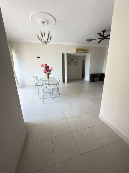 Condominium for Sale at Pearl View - Fanny Wong - Dining Room - PropertyGuru.com.my