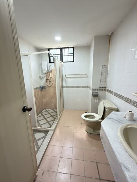Condominium for Sale at Pearl View - Fanny Wong - Bathroom - PropertyGuru.com.my