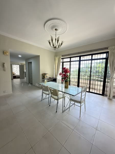 Condominium for Sale at Pearl View - Fanny Wong - Dining Room - PropertyGuru.com.my