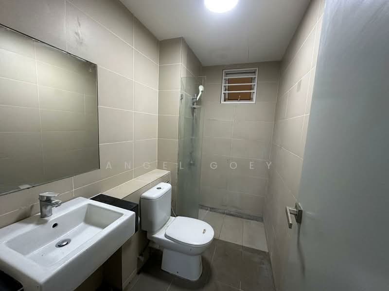 Kondominium untuk Dijual di Tropicana Bay Residences - Angel Goey - Bathroom - PropertyGuru.com.my