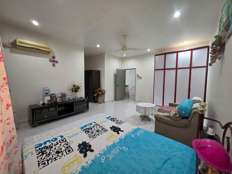 2-storey Terraced House for Sale in Taman Sri Putri (Skudai) - Olivia Ching - Bedroom - PropertyGuru.com.my
