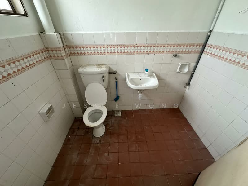 2-storey Terraced House for Sale in Bandar Country Homes (Rawang) - Jessie Wong - Bathroom - PropertyGuru.com.my