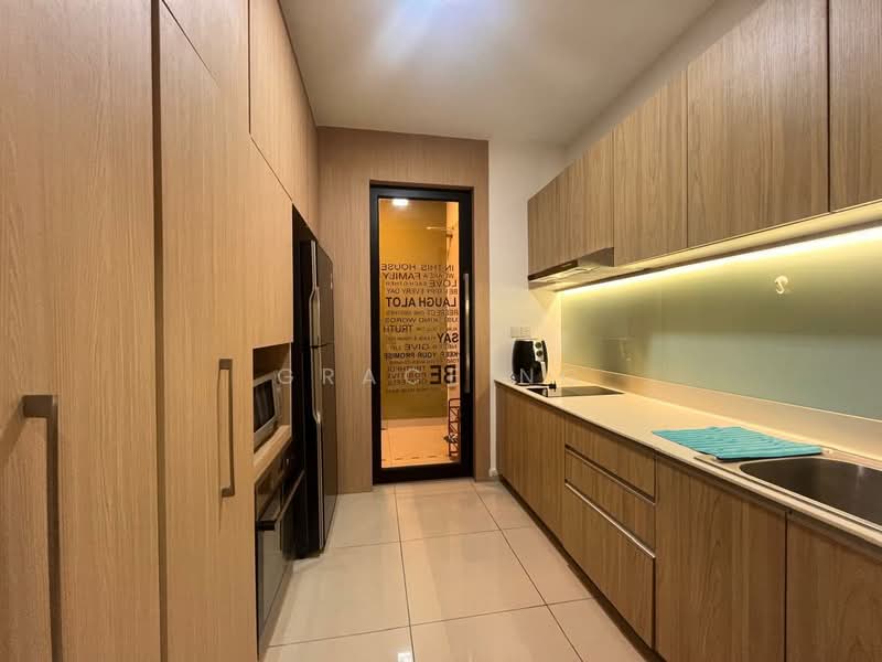 Service Residence for Sale at Meridin Bayvue Serviced Apartment - Grace Ng - Kitchen - PropertyGuru.com.my