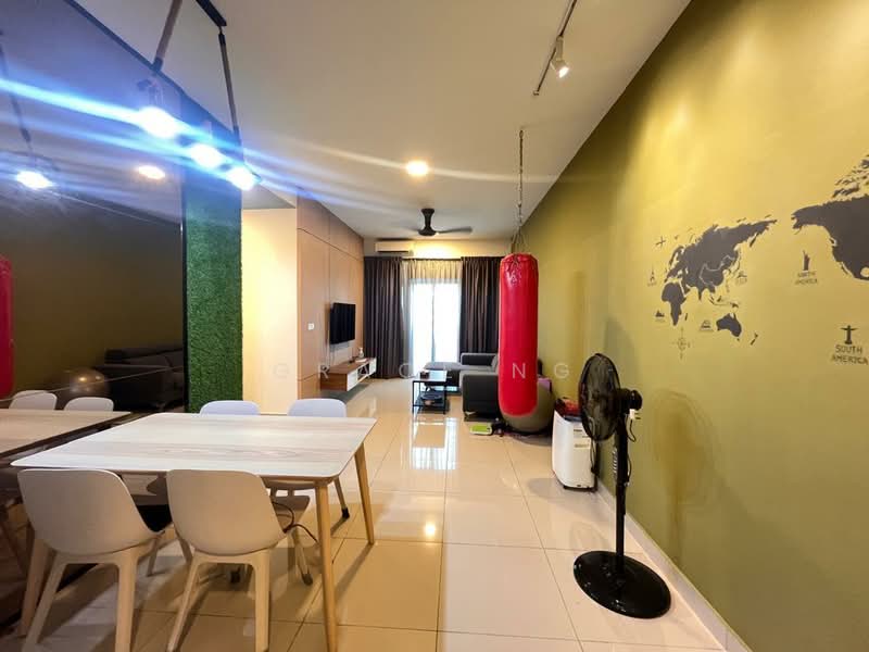Service Residence for Sale at Meridin Bayvue Serviced Apartment - Grace Ng - Living Room - PropertyGuru.com.my