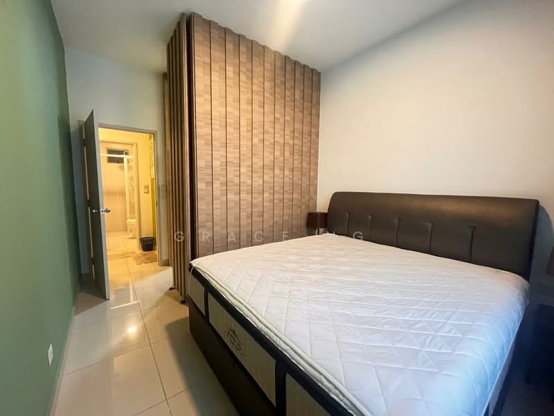 Service Residence for Sale at Meridin Bayvue Serviced Apartment - Grace Ng - Bedroom - PropertyGuru.com.my