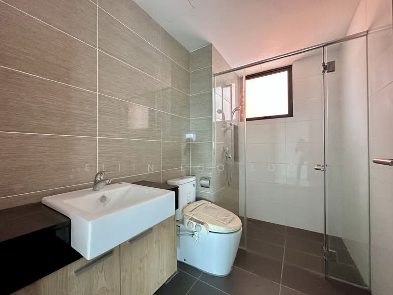 Apartment for Sale at Ponderosa Lakeside Apartment - Eliin Loo Loo - Bathroom - PropertyGuru.com.my