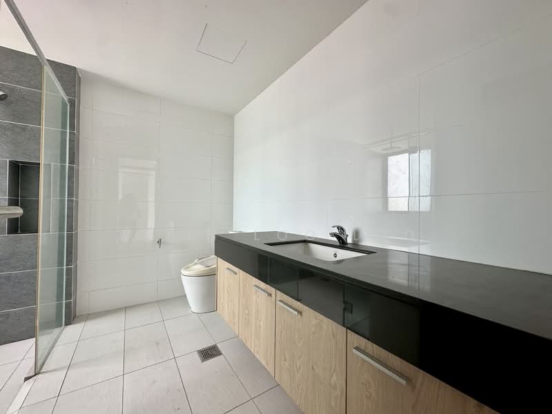 Apartment for Sale at Ponderosa Lakeside Apartment - Eliin Loo Loo - PropertyGuru.com.my